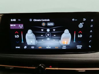 Nissan Ariya 87kWh Evolve e-4ORCE 22kW Charger (306 ps) - HEAT AND COOL SEATS