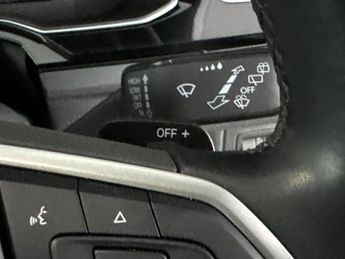 Volkswagen Taigo 1.5 TSI R-Line DSG (150 ps) - BLUETOOTH - WIRELESS CHARGER - DIG