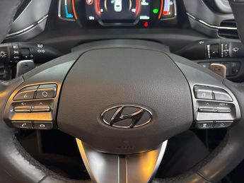 Hyundai Ioniq 38.3kWh Premium (136 ps) - LED - REVERSE CAM - NAV