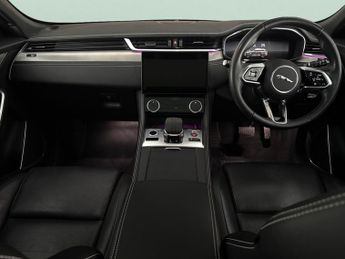 Jaguar F-PACE 2.0 P400e 19.3kWh R-Dynamic S Plug-in AWD (404 ps) - SAT NAV
