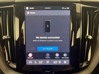 Volvo XC60 2.0 B5 MHEV Plus AWD (250 ps) - CARPLAY - HK AUDIO - KEYLESS ENT