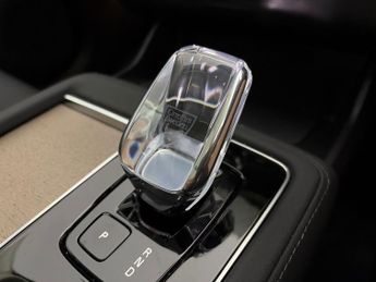 Volvo XC90 2.0 T8 18.8kWh Plus Plug-in 4WD (455 ps) - ADAPT CRUISE - HK AUD