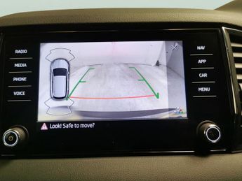 Skoda Karoq 1.5 TSI ACT SE L DSG (150 ps) - SMARTLINK - REVERSE CAM - NAV