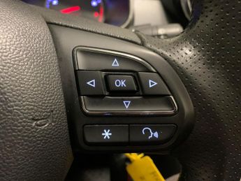 MG MG ZS 1.0 T-GDI Exclusive (111 ps) - LEATHER - BLUETOOTH - CRUISE