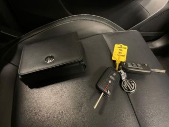 MG MG ZS 1.0 T-GDI Exclusive (111 ps) - LEATHER - BLUETOOTH - CRUISE