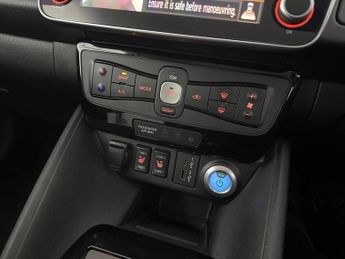 Nissan Leaf 59kWh e+ Tekna (217 ps) - LED - NAV - LANE DEPARTURE