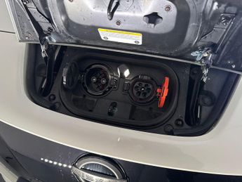 Nissan Leaf 59kWh e+ Tekna (217 ps) - LED - NAV - LANE DEPARTURE