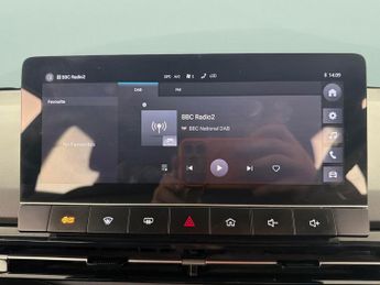 MG Mg4 51kWh SE (170 ps) - SPEED LIMIT RECOG - 17IN ALLOYS - CLIMATE CO