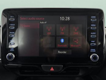 Toyota Yaris Cross 1.5 VVT-h Icon E-CVT (116 ps) - LANE TRACE ASSIST - LANE DEPARTU