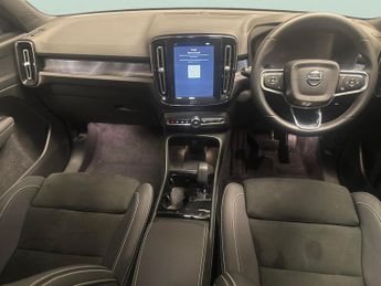 Volvo XC40 Recharge 69kWh Core (231 ps) - 19IN ALLOYS - BLUETOOTH - CRUISE