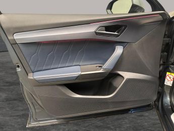 Cupra Formentor 1.4 eHybrid 12.8kWh VZ2 Plug-in DSG (245 ps) - LED - REVERSE CAM