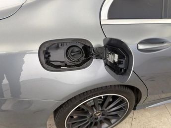 Mercedes-Benz C Class 3.0 C43 V6 AMG Edition (Premium) G-Tronic+ 4MATIC (390 ps) - HEA