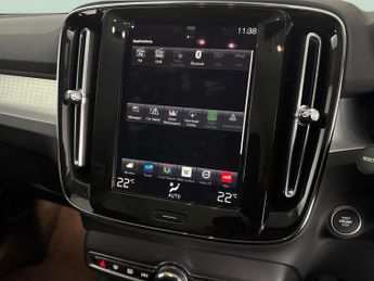 Volvo XC40 1.5h T4 Recharge 10.7kWh Core Plug-in (211 ps) - LANE DEPARTURE 