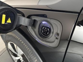 Volvo XC40 1.5h T4 Recharge 10.7kWh Core Plug-in (211 ps) - LANE DEPARTURE 