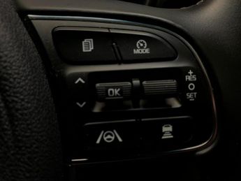 Kia Niro 64kWh 2 (201 bhp) LANE DEPARTURE - 17IN ALLOYS - CRUISE