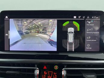 BMW iX3 80kWh M Sport (286 ps) - PRO NAV - BLACK ROOF RAILS - CARPLAY