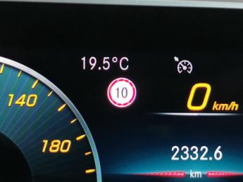 Mercedes-Benz A Class 2.0 A200d AMG Line (Premium Plus) 8G-DCT (150 ps) - REVERSE CAM 