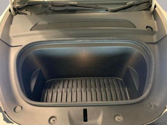 Tesla Model Y (Dual Motor) Long Range 4WDE (384 bhp) - LED - REVERSE CAM - NAV
