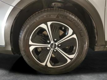Kia Xceed 1.6 GDi 8.9kWh 3 Plug-in DCT (139 bhp) - REVERSE CAM - HEATED SE