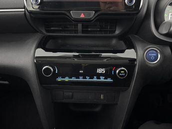 Toyota Yaris Cross 1.5 VVT-h Icon E-CVT (116 ps) - LANE TRACE ASSIST - LANE DEPARTU