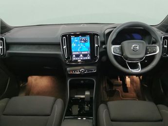 Volvo XC40 Recharge Twin 82kWh Plus AWD (408 ps) - PARK ASSIST - LED - NAV