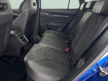 Skoda Enyaq iV 82kWh SportLine 80 (DC125kW) (204 ps) - KEYLESS ENTRY - LED -