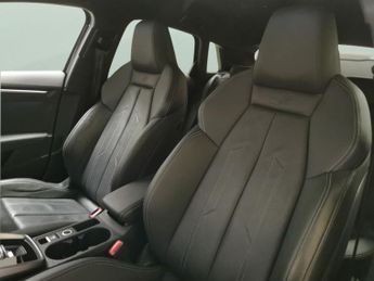 Audi A3 1.5 TFSI 35 Black Edition Sportback S Tronic (150 ps) - LED - LE