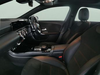 Mercedes-Benz A Class 1.3 A250e 15.6kWh AMG Line Night Edition (Premium Plus) Plug-in 