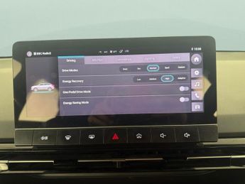 MG Mg4 51kWh SE (170 ps) - SPEED LIMIT RECOG - 17IN ALLOYS - CLIMATE CO