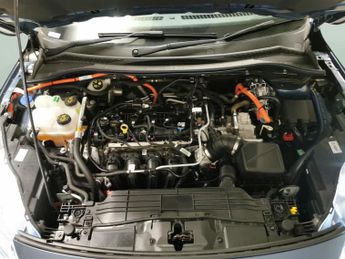 Ford Kuga 2.5h Duratec ST-Line X Edition CVT (190 ps) - NAV - HEATED STEER