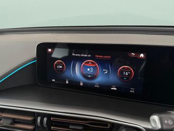 Mercedes-Benz EQC EQC 400 80kWh AMG Line 4MATIC (408 ps) - HEATED LEATHER - COMFOR