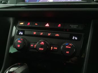 Seat Leon 2.0 TSI Cupra 290 DSG (290 ps) - PADDLE SHIFT - PARK SENSORS