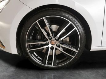 Seat Leon 2.0 TSI Cupra 290 DSG (290 ps) - PADDLE SHIFT - PARK SENSORS