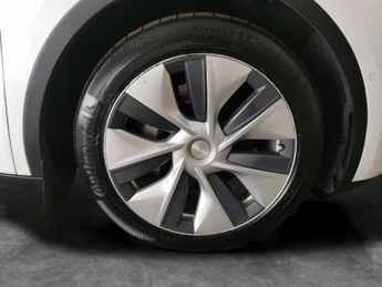Tesla Model Y (Dual Motor) Long Range 4WDE (384 bhp) - HEATED STEERING - WIFI