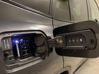 BMW iX3 80kWh Premier Edition (286 ps) - DRIVING ASSISTANT - PARK ASSIST