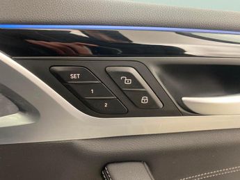 BMW iX3 80kWh Premier Edition Pro (286 ps) - HUD - PARK ASSIST - HK AUDI