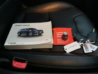 Kia Niro 1.6 GDi 8.9kWh 3 Plug-in DCT (139 bhp) - HEATED WHEEL - APPLE CA