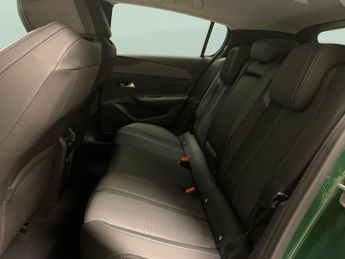 Peugeot 308 1.5 BlueHDi Allure Premium EAT (130 ps) - NAV - LANE DEPARTURE  