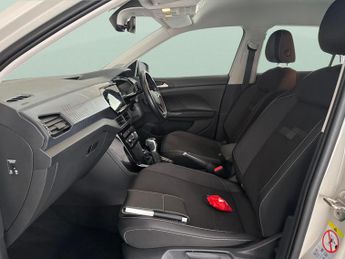 Volkswagen T-cross 1.0 TSI Black Edition DSG (110 ps) - PARK SENSORS - AIR CON - DA