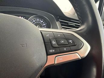 Volkswagen Passat 2.0 TDI EVO SEL DSG (150 ps) - PARK SENSORS - PADDLE SHIFT - AIR