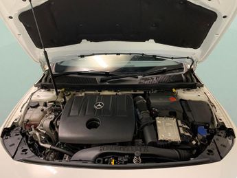 Mercedes-Benz A Class 1.5 A180d AMG Line 7G-DCT (116 ps) - HEATED LEATHER - COMFORT PA
