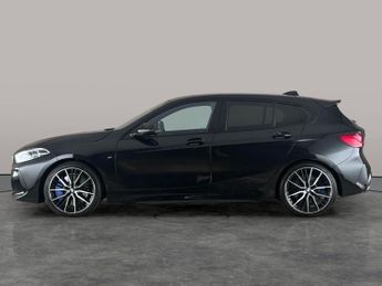 BMW 1 Series 2.0 M135i xDrive (306 ps) - 19IN 557M ALLOYS - CARPLAY - ACTIVE 