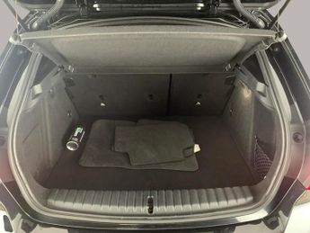 BMW 1 Series 2.0 M135i xDrive (306 ps) - 19IN 557M ALLOYS - CARPLAY - ACTIVE 