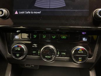Skoda Octavia 1.0 TSI GPF SE DSG (115 ps) - PRIVACY GLASS - PARK SENSORS - USB