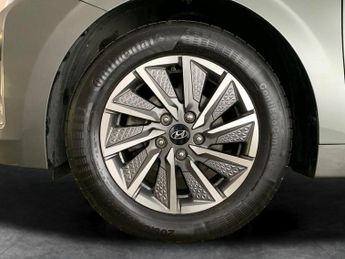 Hyundai Ioniq 38.3kWh Premium (136 ps) - LED - REVERSE CAM - NAV