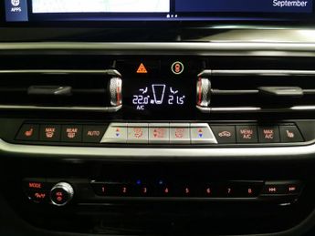 BMW iX3 80kWh M Sport (286 ps) - DRIVING ASSISTANT - PARK ASSIST - REVER