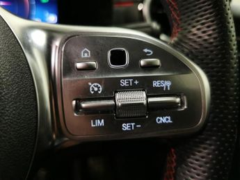Mercedes-Benz A Class 1.3 A250e 15.6kWh AMG Line (Executive) Plug-in 8G-DCT (218 ps) -
