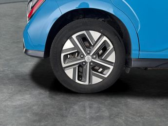 Hyundai Kona 64kWh Premium (10.5kW Charger) (204 ps) - HEATED SEATS - HEATED 