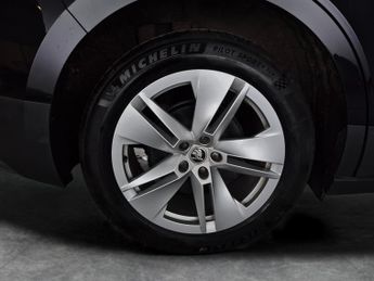 Skoda Enyaq iV 62kWh 60 (DC120kW) (179 ps) - SMARTLINK - NAV - WIFI