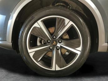 Cupra Formentor 1.4 eHybrid 12.8kWh V1 Plug-in DSG (204 ps) - KEYLESS ENTRY - LE